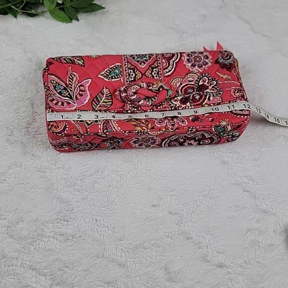 VERA BRADLEY Call Me Coral Knot Large Clutch - Picture 8 of 10